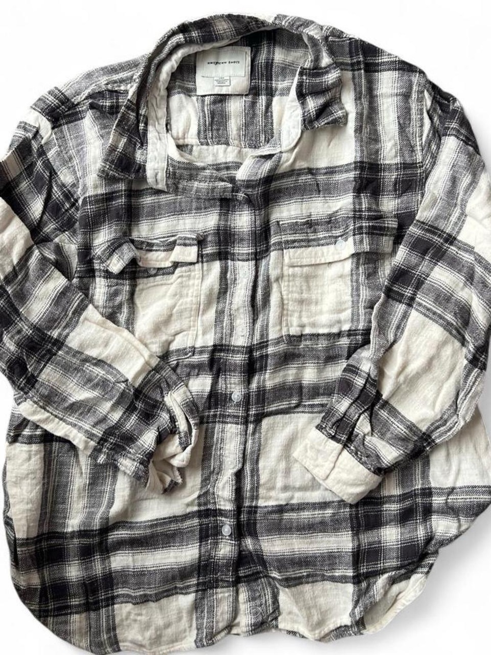 American Eagle Outfitters Black and White Plaid Button-Down Shirt
